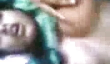 तेल दुह कर एक सदस्य को हिंदी मूवी सेक्सी रगड़ दिया