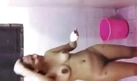 मोमबत्ती की सेक्सी फिल्म भेजिए हिंदी रोशनी से सुंदर भारतीय शरीर