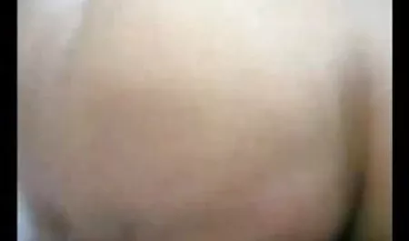 योनि को सेक्सी वाली वीडियो फिल्म सहलाना