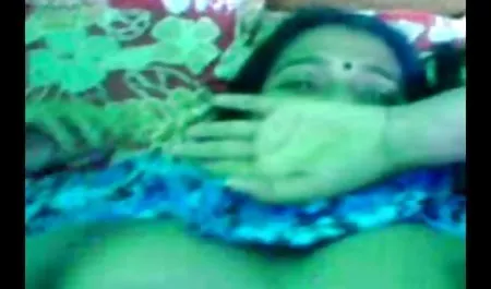 लेडी सेक्सी फिल्म वीडियो में हिंदी में दीवार से डिक चूसा