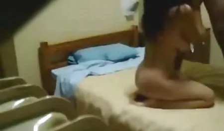 दो गर्म गालों ने गांड में सेक्सी फिल्म भेजो सेक्सी में चुदाई की और उनके चेहरे पर ढेर सारे स्पर्म आ गए