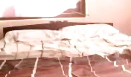 इन दोनों सुंदरियों को कौन वीडियो में सेक्सी चाहिए फिल्म चाहता है?