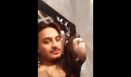 वह कोमलता और सेक्स सेक्स वीडियो वाली फिल्म चाहता है