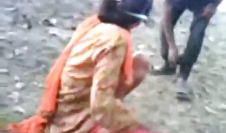 मेगन सेज ने हिंदी मूवी का सेक्सी वीडियो एक कार में एक व्यक्ति के डिक को देखा