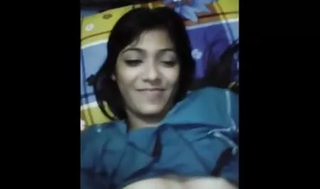 हमें अपनी क्लिक सेक्स वाली सेक्सी फिल्म दिखाओ!