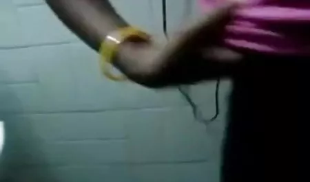 नौकरानी को क्रूरता से सेक्स की सजा दी गई सेक्सी फिल्म चाहिए वीडियो में देखने के लिए थी