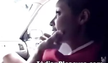 सोफे पर सेक्सी फिल्म वीडियो पर गर्म गुदा