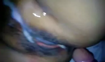 भूरी बालों वाली ऐपेटिंग मोमबत्ती की रोशनी में गड़बड़ सेक्सी हिंदी में फिल्म हो जाती है