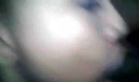 गाँव सेक्स फिल्म चाहिए के नकाबपोश आदमी का सामना नहीं करना पड़ा