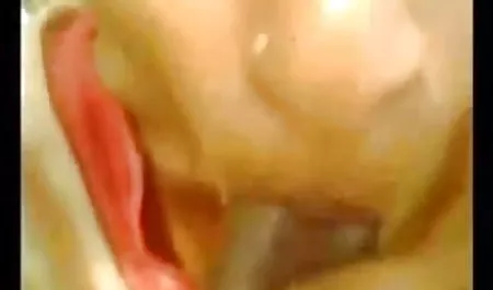 बड़े हिंदी पिक्चर फिल्म सेक्सी में स्तन का जेवर