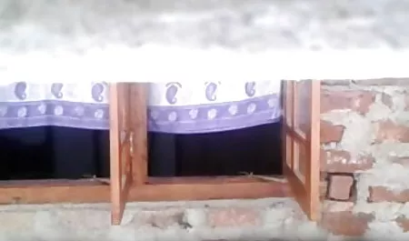युवा लड़की सेक्स टॉयज के साथ खुद को खुश करती नई सेक्सी फिल्म हिंदी मै है