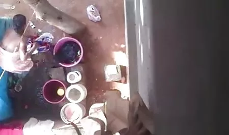 चैम्बर सेक्सी मूवी हिंदी फिल्म में स्ट्रैपआन के साथ मज़ा आ रहा है