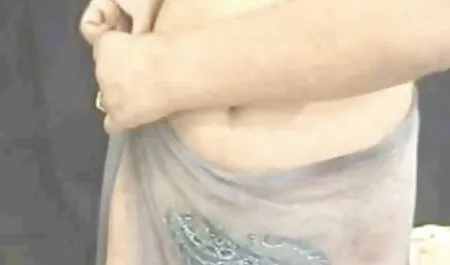 बस्टी ब्लोजॉब हिंदी फिल्म वीडियो सेक्सी फिल्म