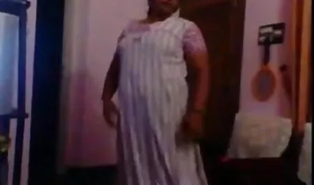 समलैंगिकों को बड़े डिल्डो पसंद सेक्सी वीडियो पिक्चर दिखाइए होते हैं