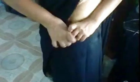 बाथरूम में सेक्सी हिंदी मूवी वीडियो में दो समलैंगिकों
