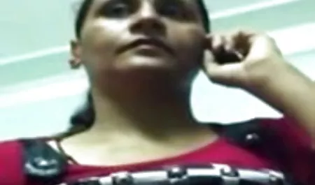 रिसॉर्ट में एक सेक्सी फिल्म बढ़िया सेक्सी सेक्सी किटी के साथ