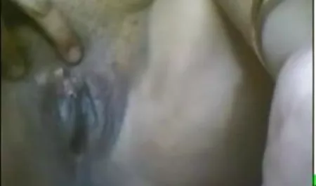फर्श पर सेक्सी चाहिए हिंदी फिल्म रूसी वेश्या