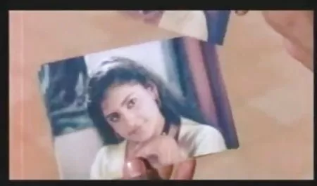 एक अजनबी हिंदी सेक्सी मूवी चलने वाली के साथ नीग्रो यौन दुर्व्यवहार