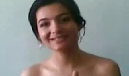 सुनहरे बालों और श्यामला सोफे पर pussies चाटना सेक्सी पिक्चर फिल्म हिंदी