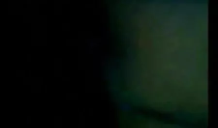 गोरा घर के खंडहरों हिंदी मूवी सेक्स मूवी में डिक चूसता है