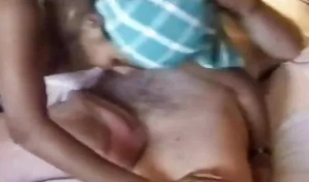 लेटेक्स पैंट में हस्तमैथुन लड़कियां हिन्दी फिल्म सेकसी