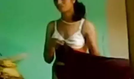 जूलिया ऐन और स्कारलेट सेक्सी फिल्म सेक्सी फिल्म हिंदी में रेड